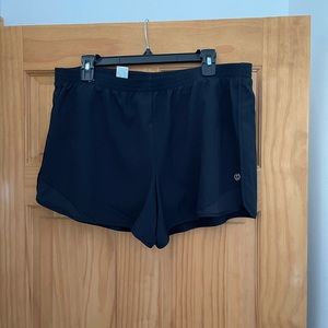Lilly Pulitzer Black Athletic Shorts